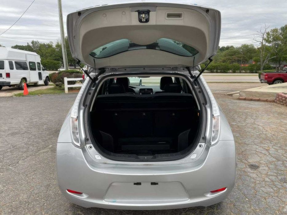 Nissan LEAF SL      2015