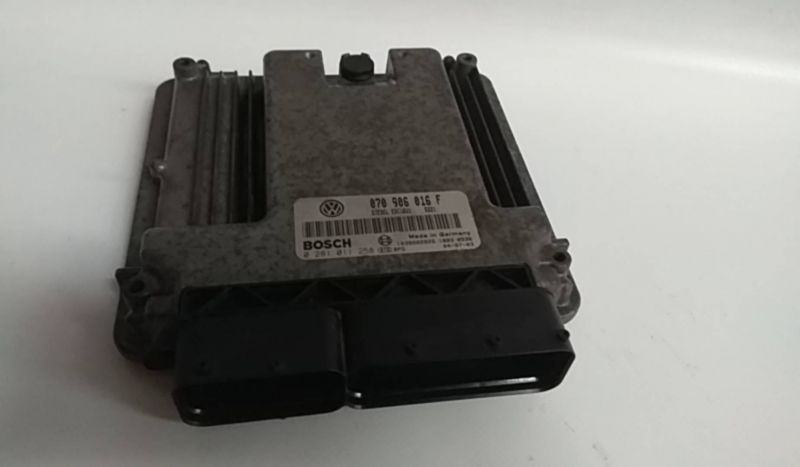 Centralina motor / ECU VOLKSWAGEN Touareg (7L)