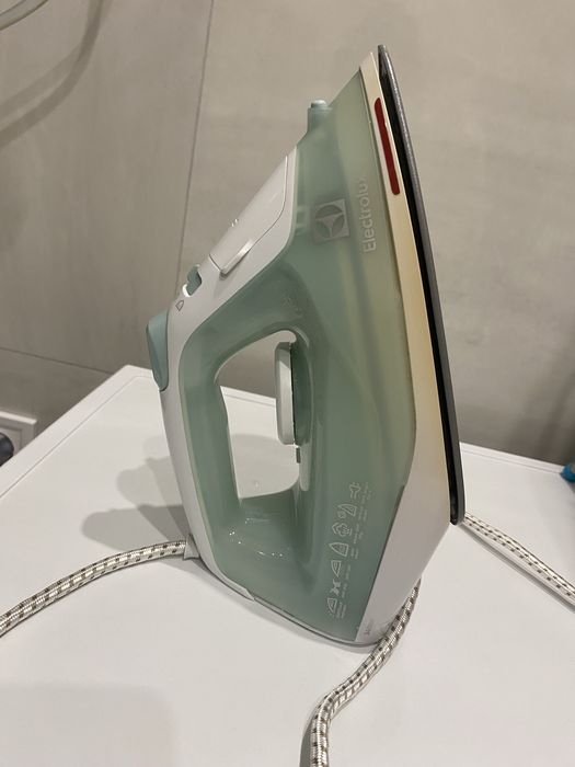 Утюг Праска Electrolux