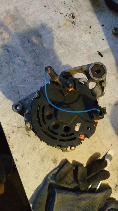 Генератор Bosch,Valeo б/в VAG VW Пассат,Гольф,ШаранАуді А4