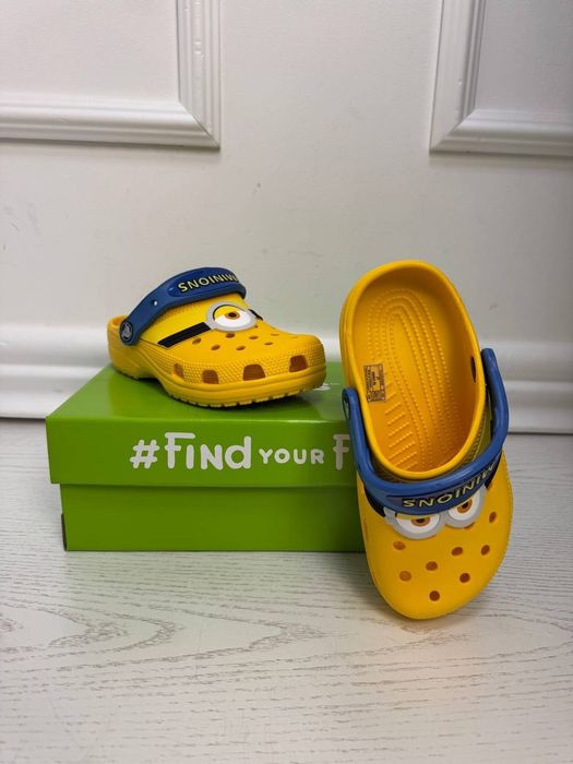 Crocs Kids Fan Lab Classic I AM Frozen/ Minions