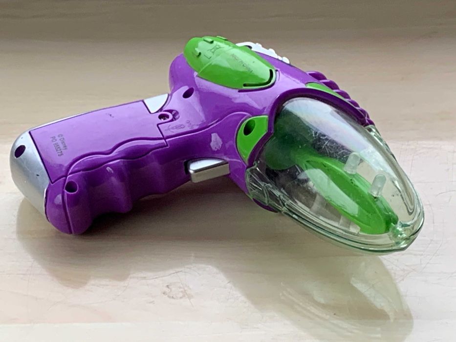 Kolekcjonerski pistolet blasterowy Buzz Lightyear  Disney on Ice