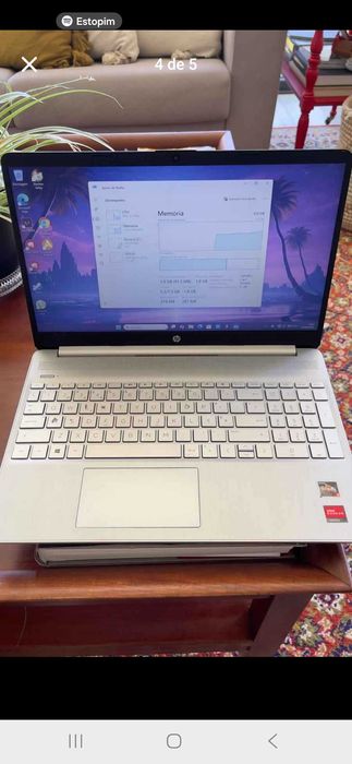 Notebook usado em bom estado. Negociável