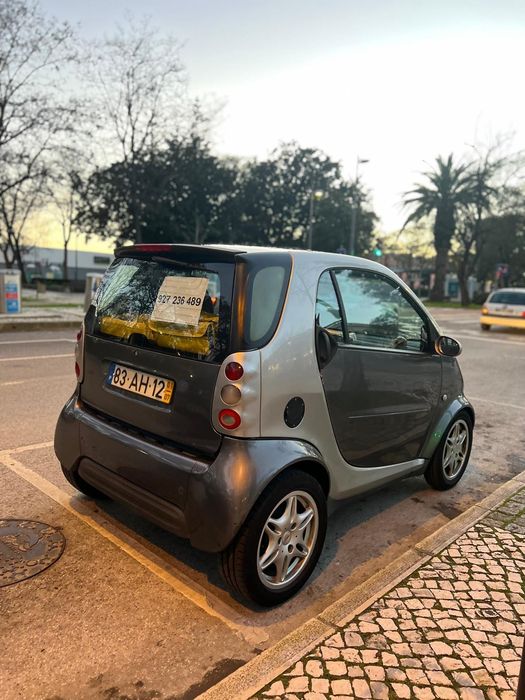 Smart Fortwo carro