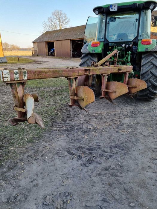 Pług zagonowy Unia 4 skibowy
