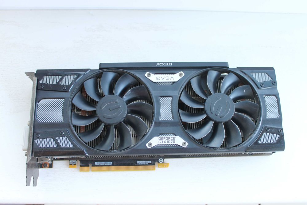 Видеокарта EVGA GeForce GTX 1070 8GB: 300 Комплектующие и