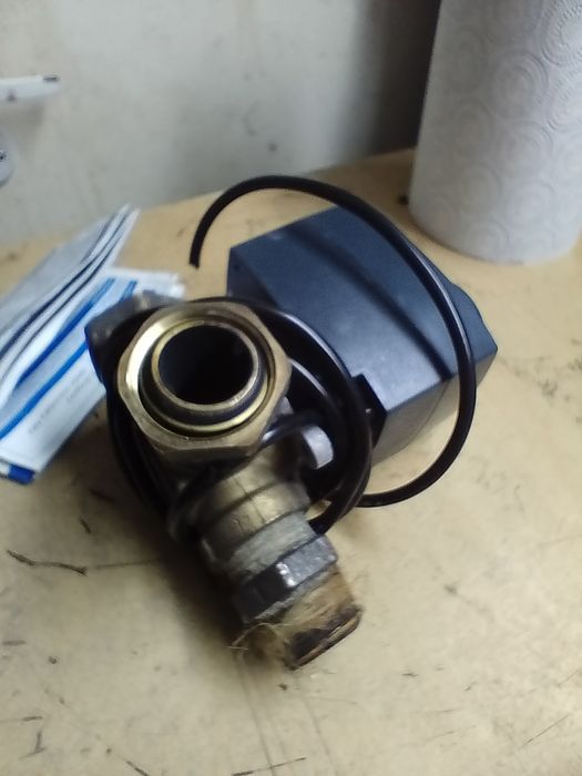 Siłownik Afriso,zawór czterodrożny,trójdrożny,hydraulika,budowa,dom,