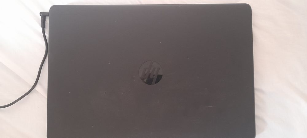 Laptop na sprzedaż