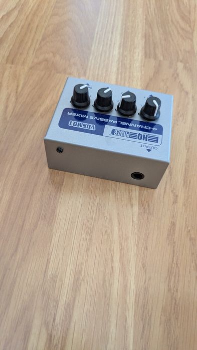 Mixer 4 canais 4 channel