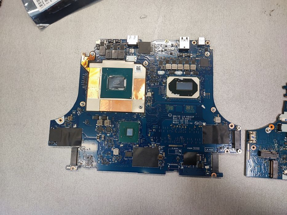 Нерабочие материнский платы для ноутбуков.