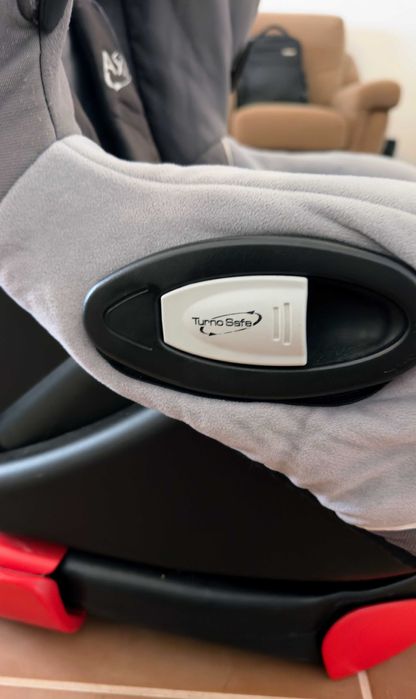 Cadeira Auto Bébé Confort Axiss (rotativa)