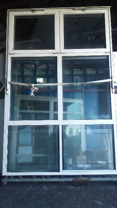 Witryna aluminiowa, przeszklenie, ściana 215x330
