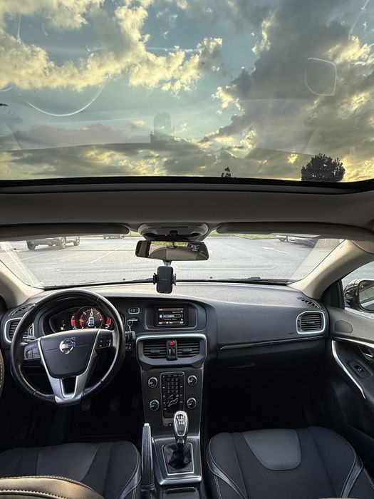 Volvo v40 R-Desing 1.6d