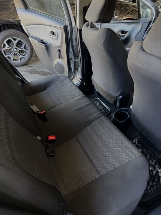 Toyota Yaris 1.0 VVT-i | 2016 | 140.000 km | Apple CarPlay + Câmara