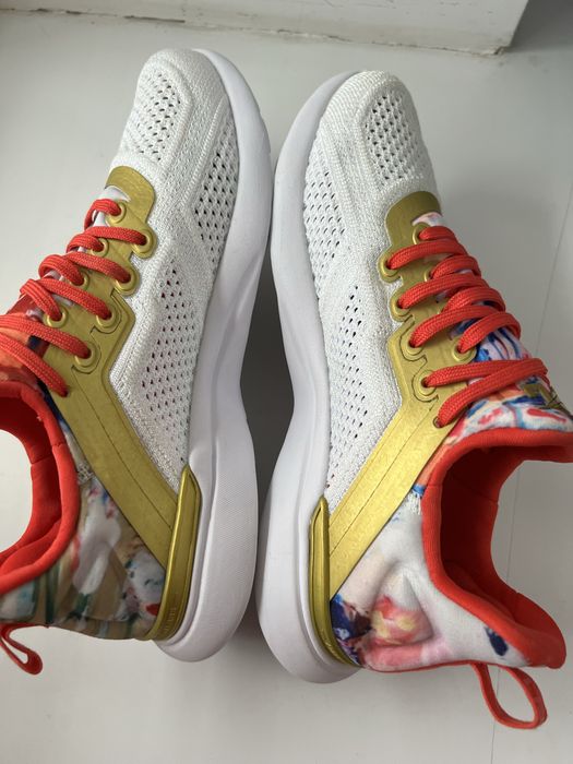 Кросівки для фітнесу APL KELSEY WELLS Limited Edition 38 розмір 24 см