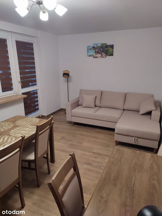 Bezpośrednio: Przytulna, duża kawalerka z balkonem w centrum Grodziska