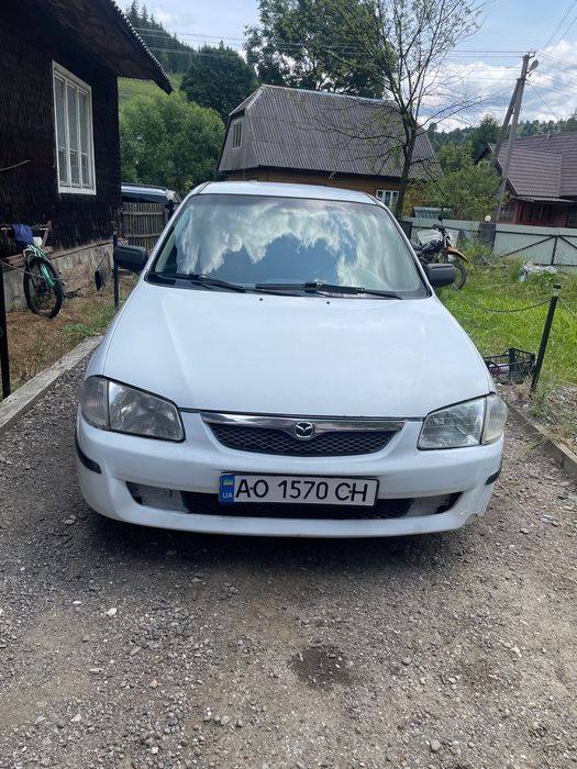 Авто Mazda 323 1.5 бензин