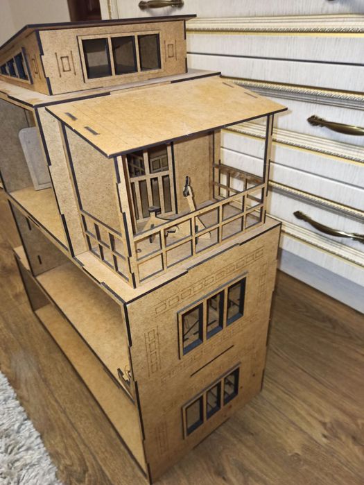 Ляльковий будиночок з фанери