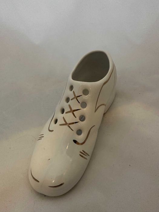Bucik, figurka ceramiczna