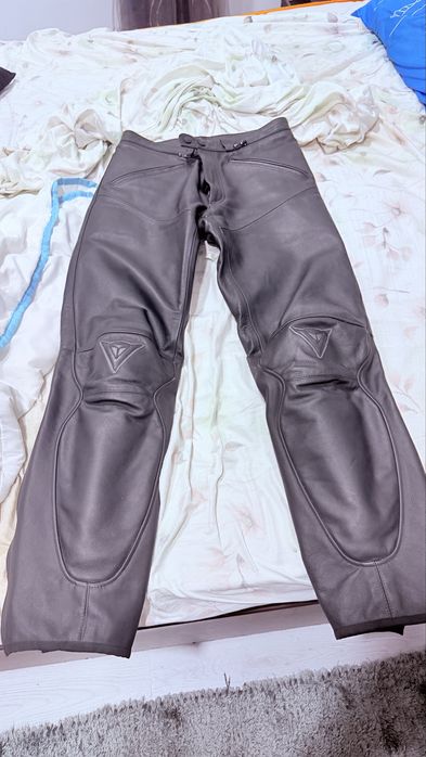 Calcas motard dainese  numero 50