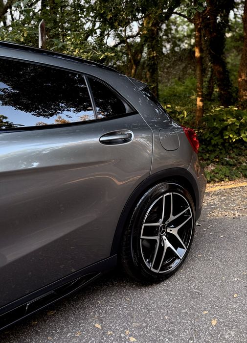 MERCEDES GLA200 AMG 7G-Tronic 4Matic