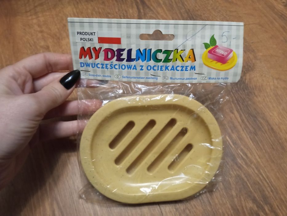 Mydelniczka z ociekaczem beżowa