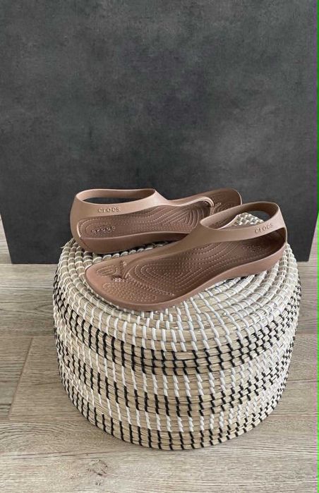 Crocs japonki serena flip brązowe W8 38/39