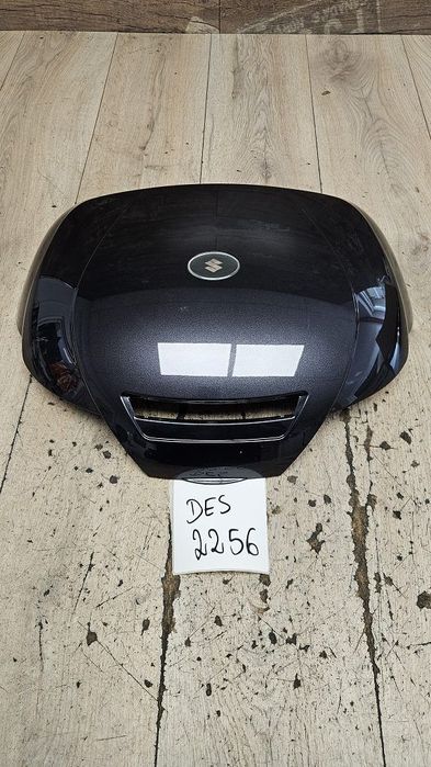 Pokrywa nakładka do kufra centralnego 47L / 49L Suzuki Burgman  990D0-K49TC-YHF