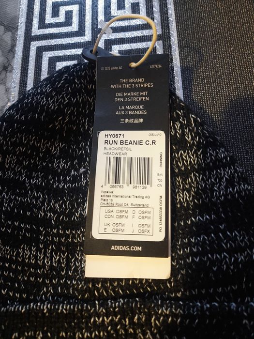 Шапка оригінальна adidas .. one size