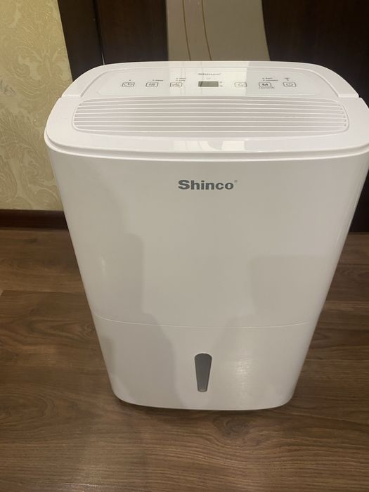 Осушувач SHINCO, 30 л не робочий