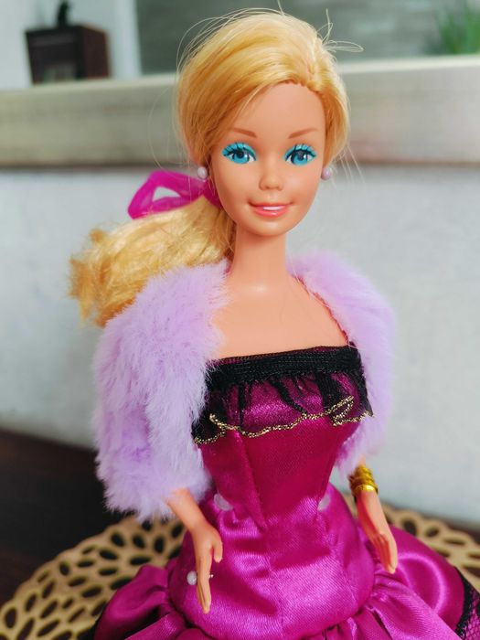 Mattel Barbie SuperStar Philippines (1981) – suknia Deluxe