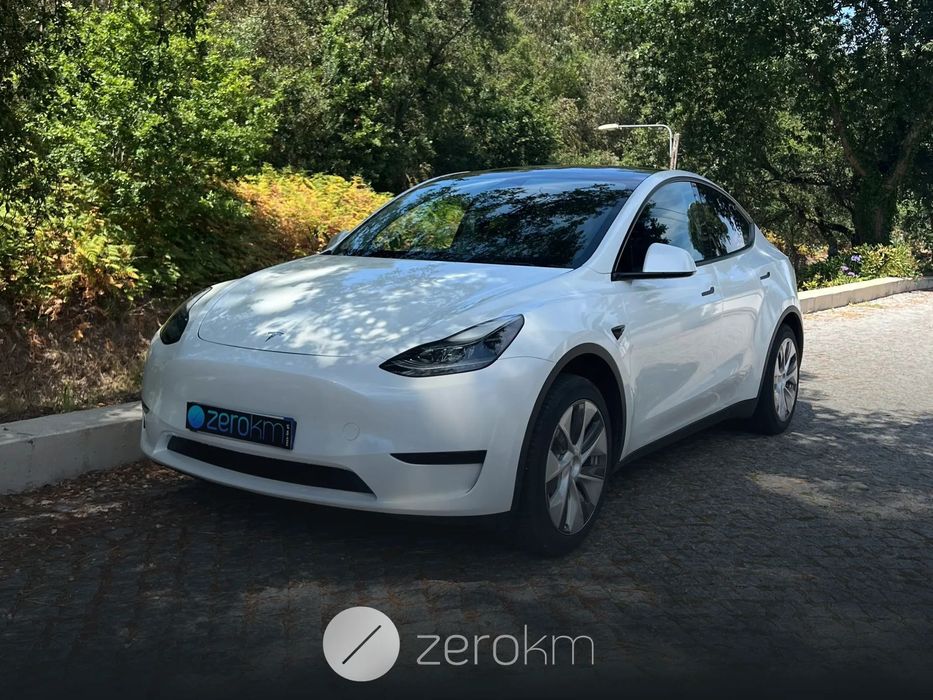 Tesla Model Y RWD