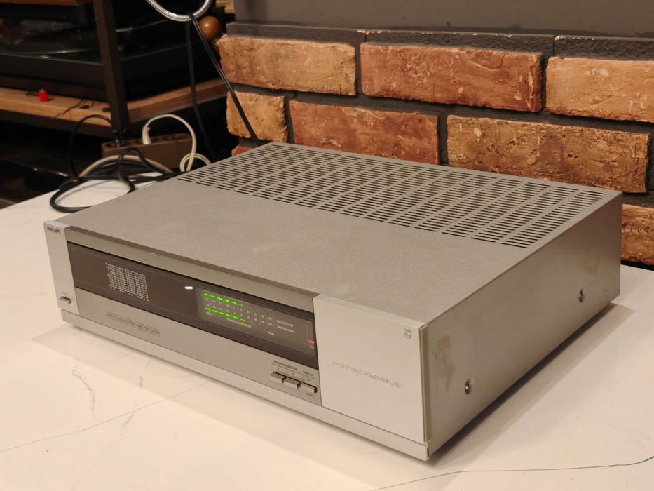 PHILIPS F4238 Kultowa końcówka mocy ! 90w / 8ohm ! TOP