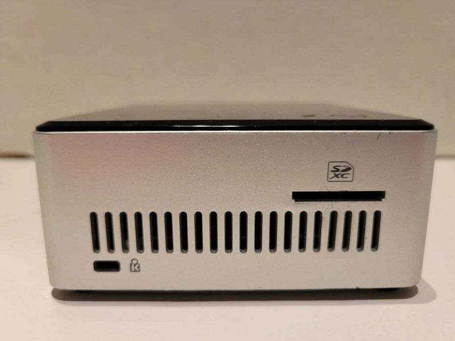 Міні ПК Intel NUC 5