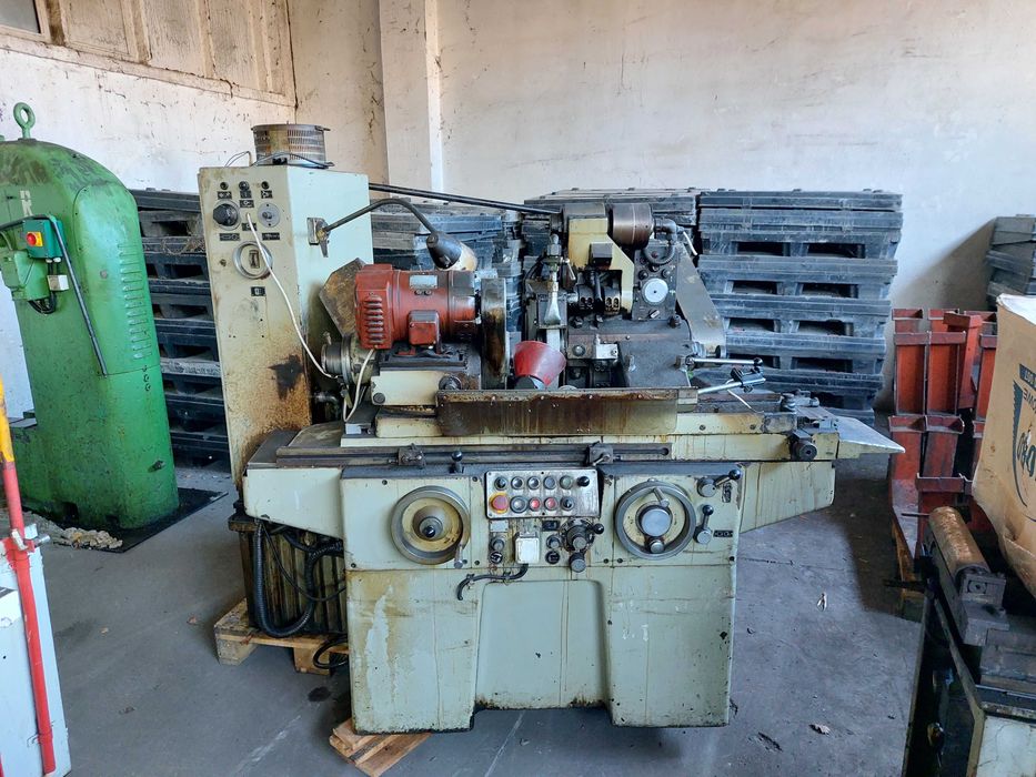 Maszyny do obróbki metalu [tokarka,piła taśmowa, wiertarka kolumnowa]