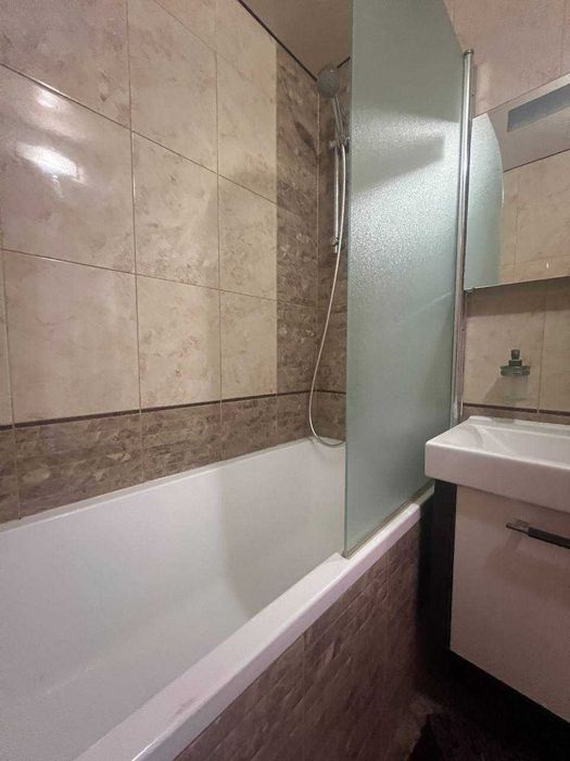 Продам 2 к кв с ремонтом мебель и техника Салтовка 520 м/р 56 кв м улучшеная планировка метро 7 мин пешком Гв-Широнинцев 49 Г