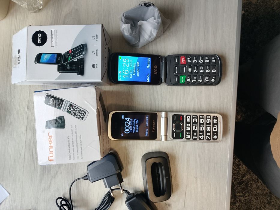 Продам мобільний телефон.