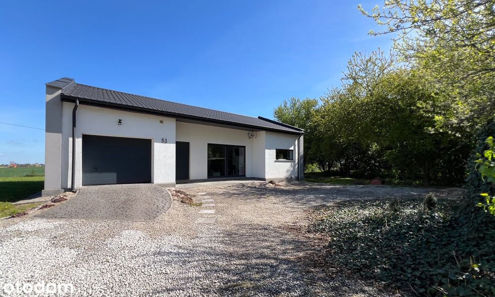 Energooszczędny dom wśród zieleni z dala od sąsiadów