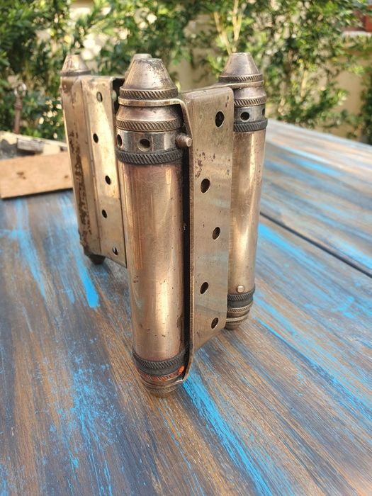 Dobradiças Antigas tipo Vai-e-Vem