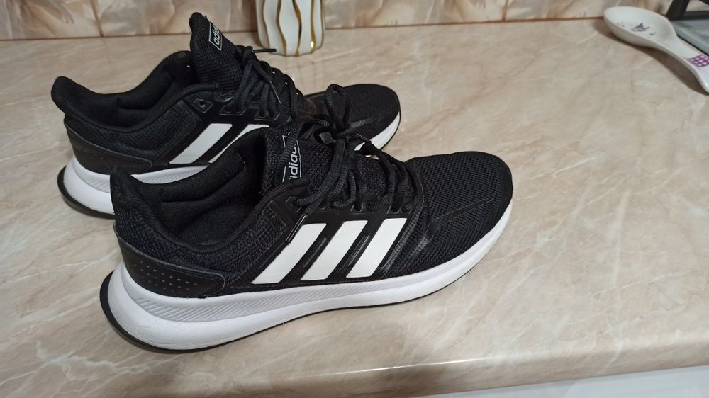 Кросівки кроси кросовки адідас Adidas