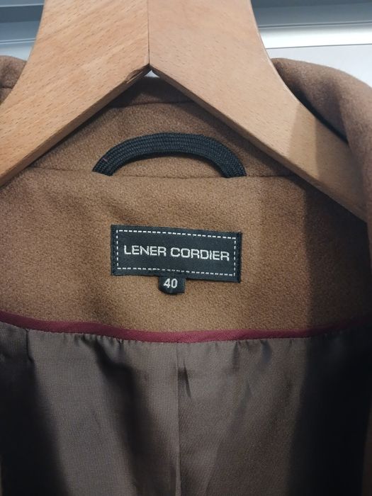 Пальто жіноче р. 40