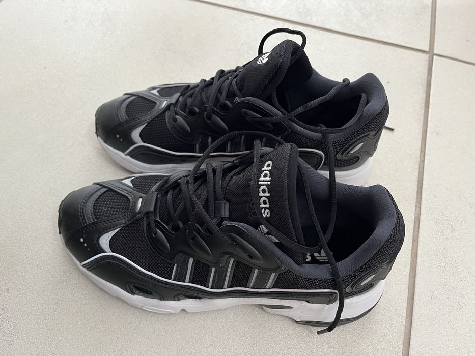 Sapatilhas Adidas Ozweego 40 1/2