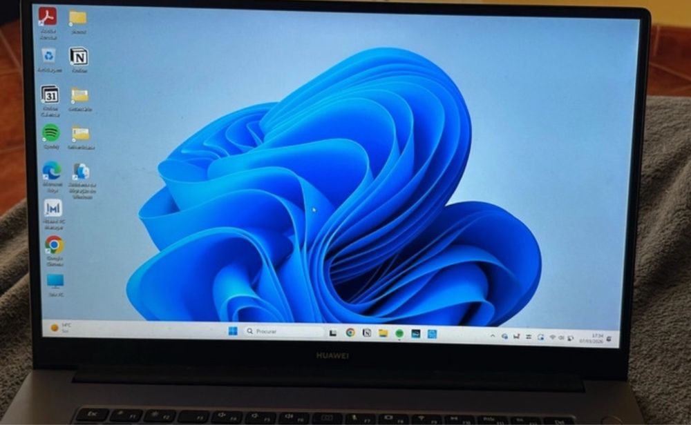 Huawei MateBook D15 – Bom Estado