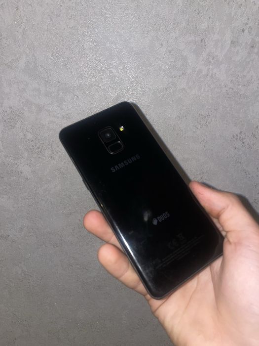 телефон Samsung a8 32gb