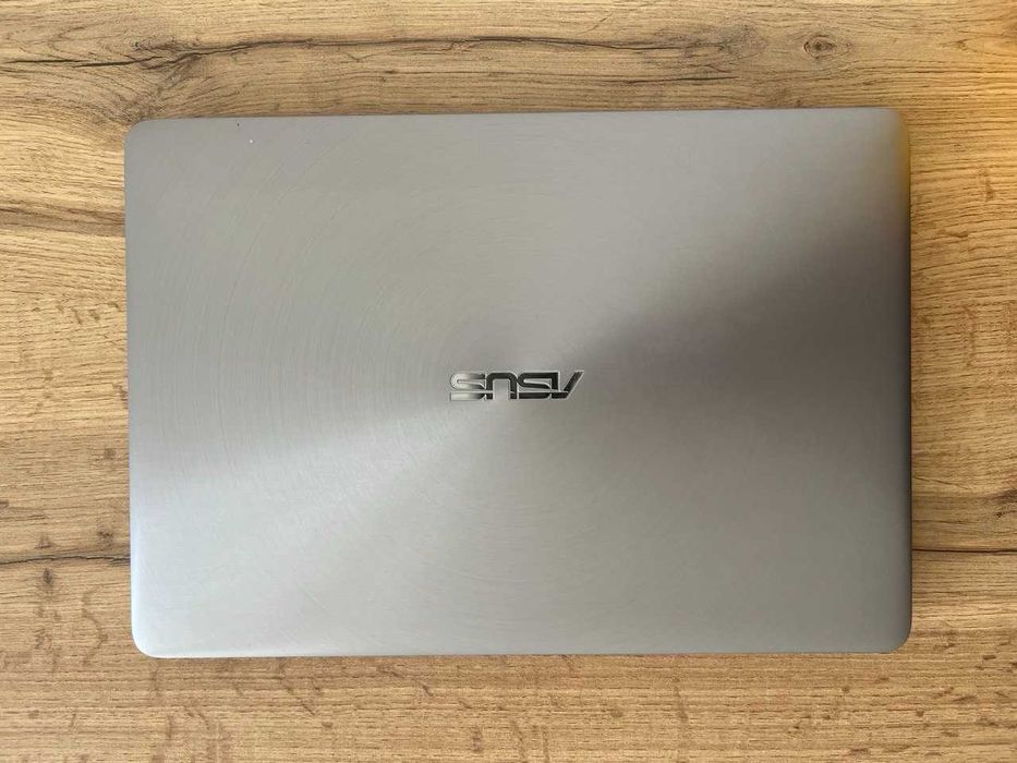 ASUS Zenbook UX310U