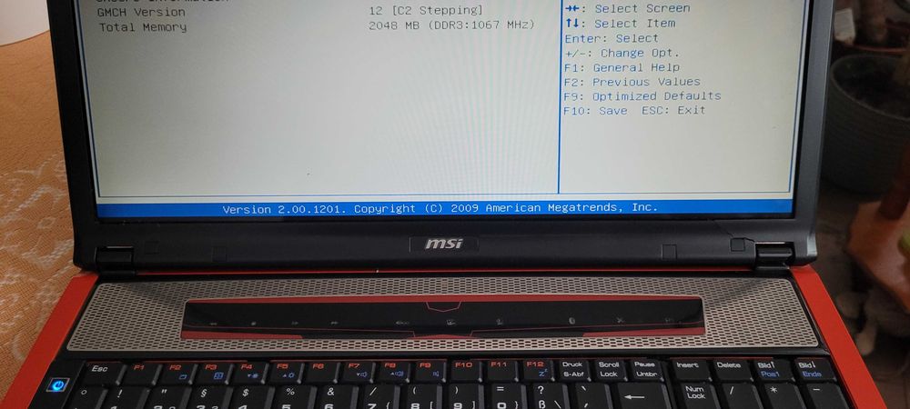 Laptop gamingowy msi gx740 17cali radeon dedykowany