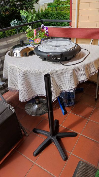 Elegancki grill Beem,niemiecki,średnica 38cm.