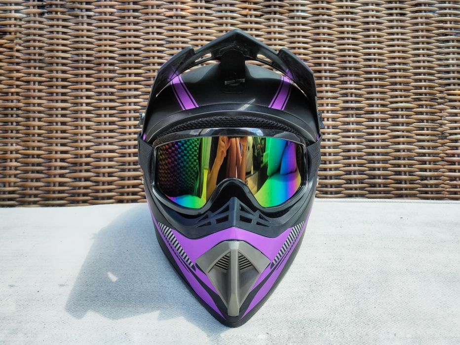 Кроссовый шлем Новый!