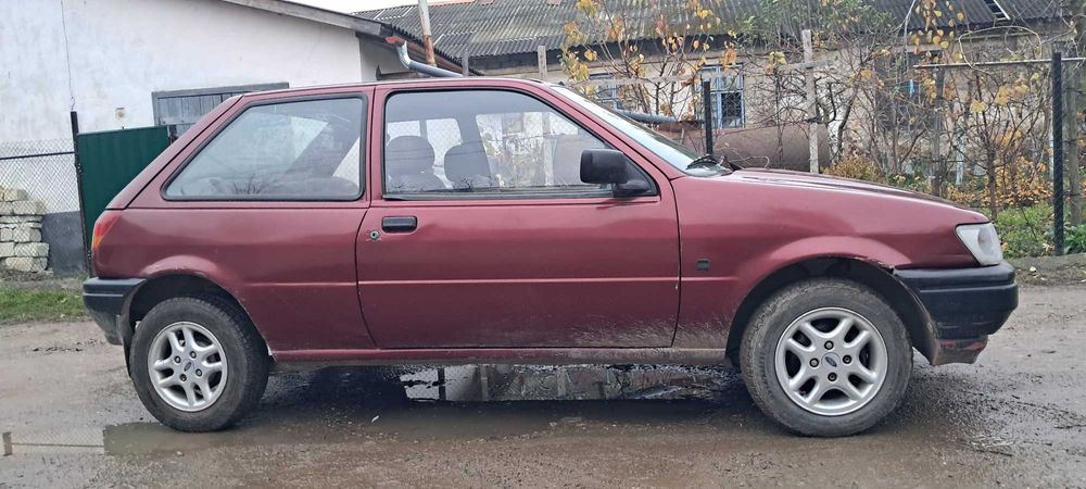 Форд fiesta 1.1, 5ст, газ/бензин, переоформлення