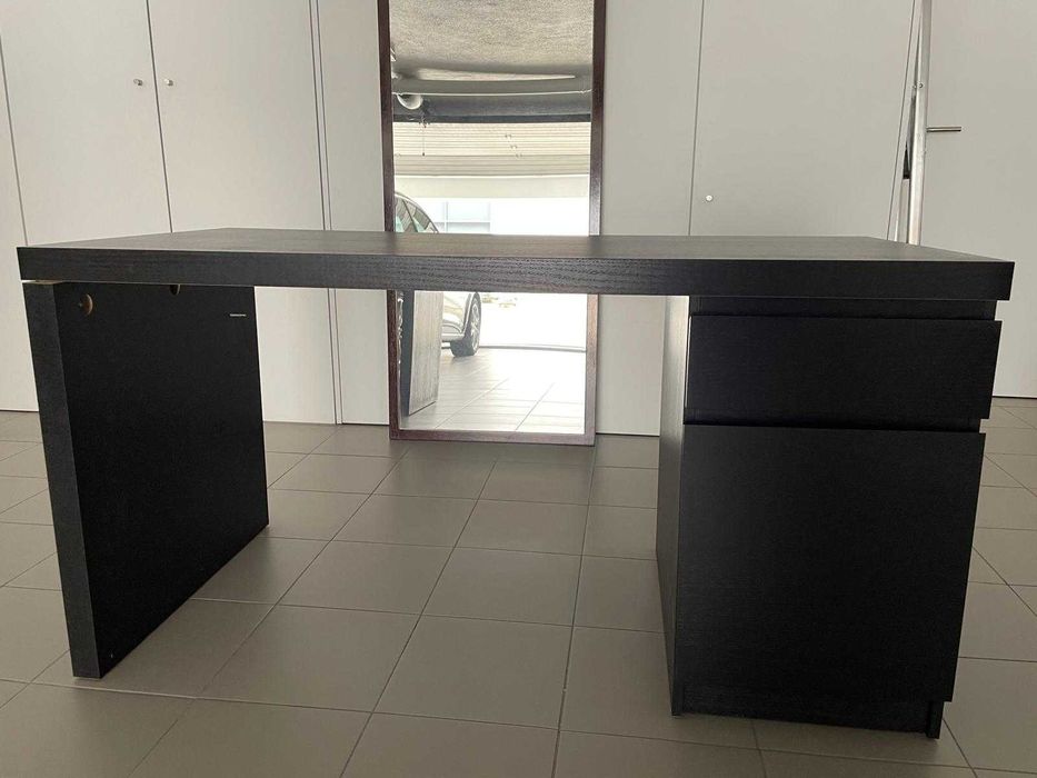 Secretária Ikea preta